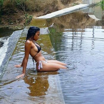vanessa_maite57