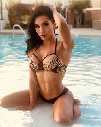 Vanessa Serros