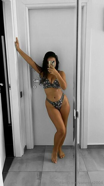 vanessa2004