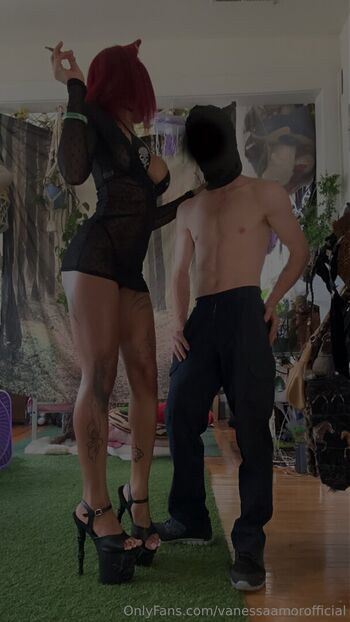 vanessaamorofficial