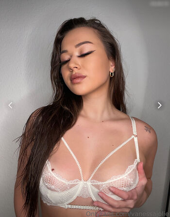 Vanessajolie