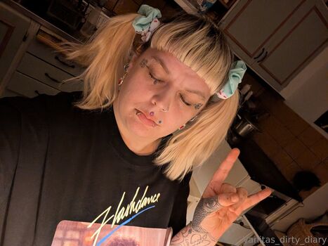 vanitas_dirty_diary