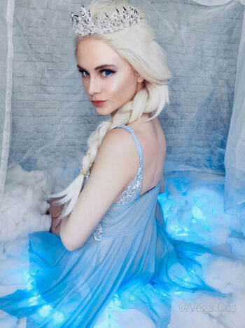 Vega.Cos