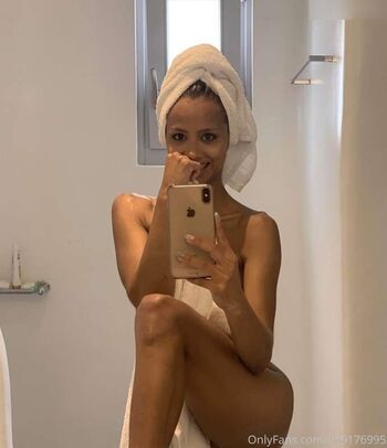 Veronica Leal
