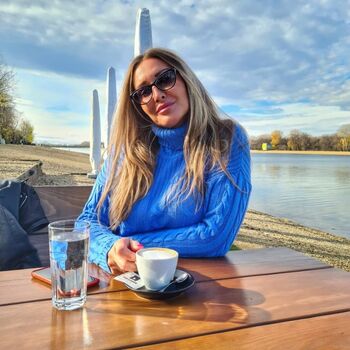Vesna Justwoman42