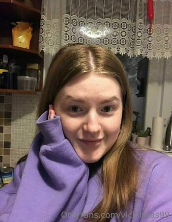 vickirivas99