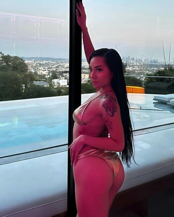 Victoria Kuang