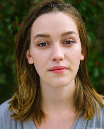 Victoria Pedretti