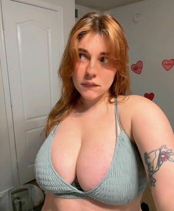 Victoria Scott