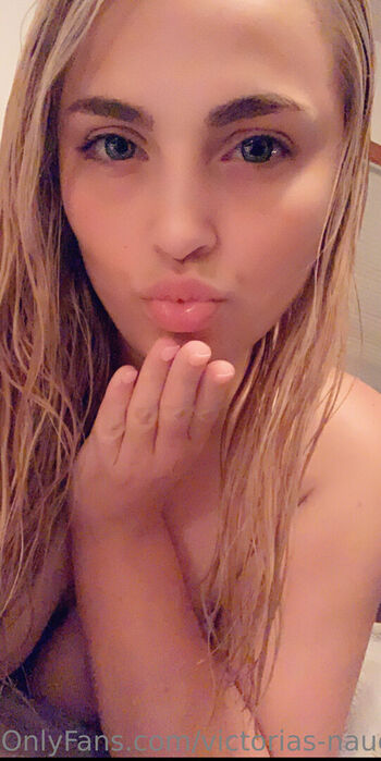 victorias-naughty-sister