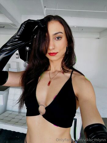 vikki_mlynn