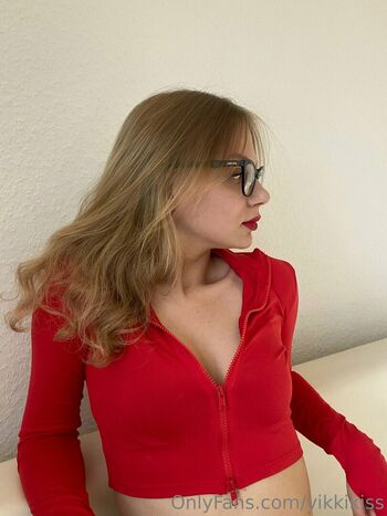 vikkikiss