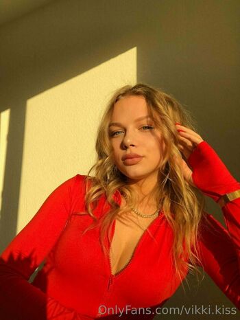 vikkikiss