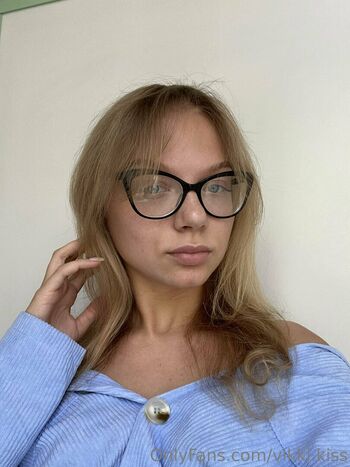 vikkikiss