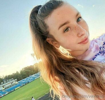 vikkikiss