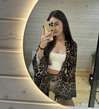 Vikky Queen