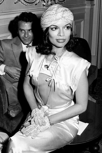 Vintage Starlets