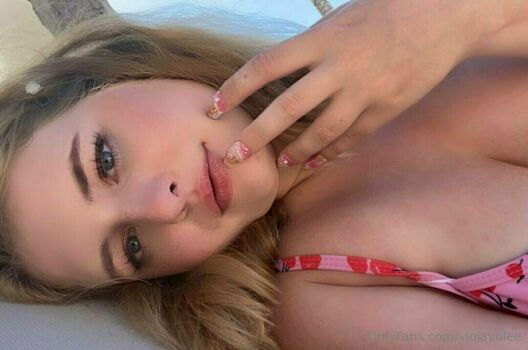 violavolee