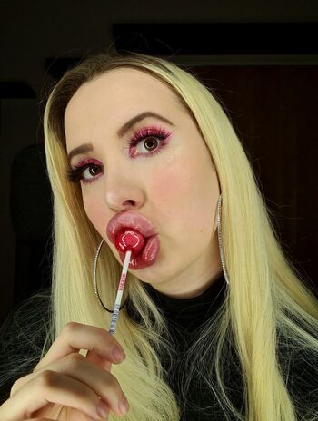 vivianroseofficial