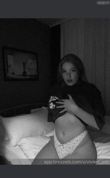 Vivien_esc