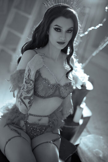 Vixena Siren