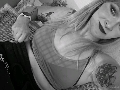 Vixyy64