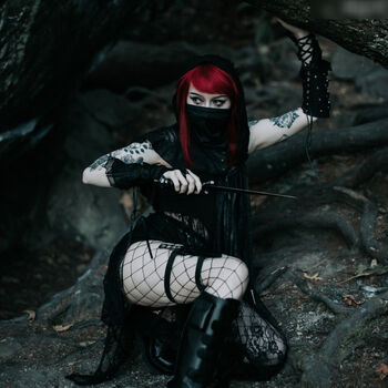 WatchGirlsPlay