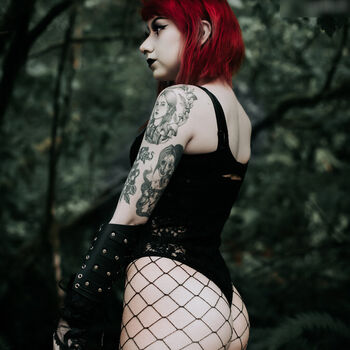 WatchGirlsPlay