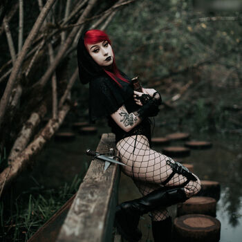WatchGirlsPlay