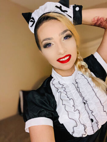 WatchGirlsPlay