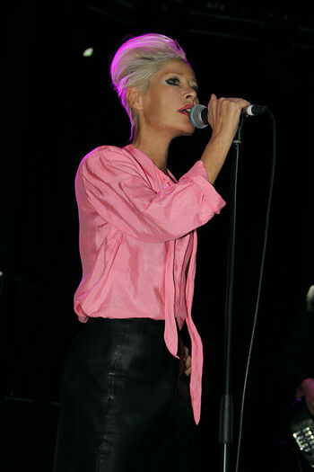 Wendy James