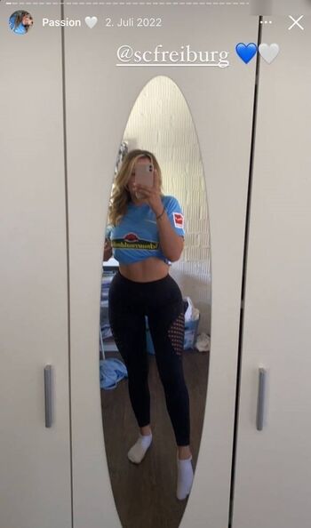 Wer ist das? Name anscheinend Vivien