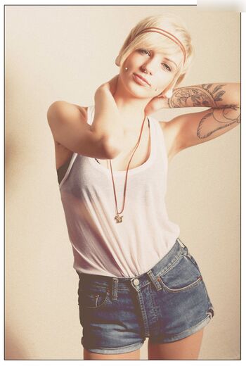 Wer ist dieses Model ?
