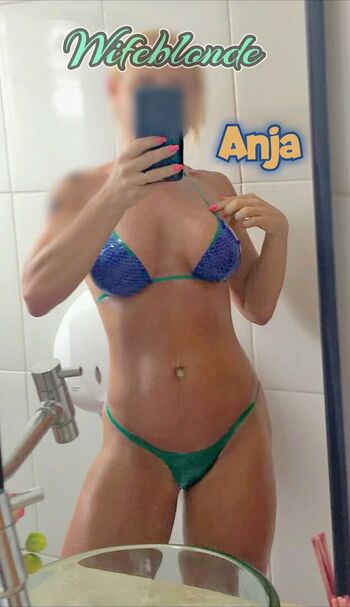 Wifeblonde