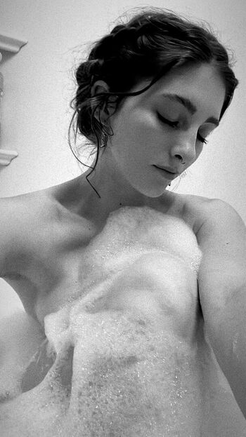 Willow Shields