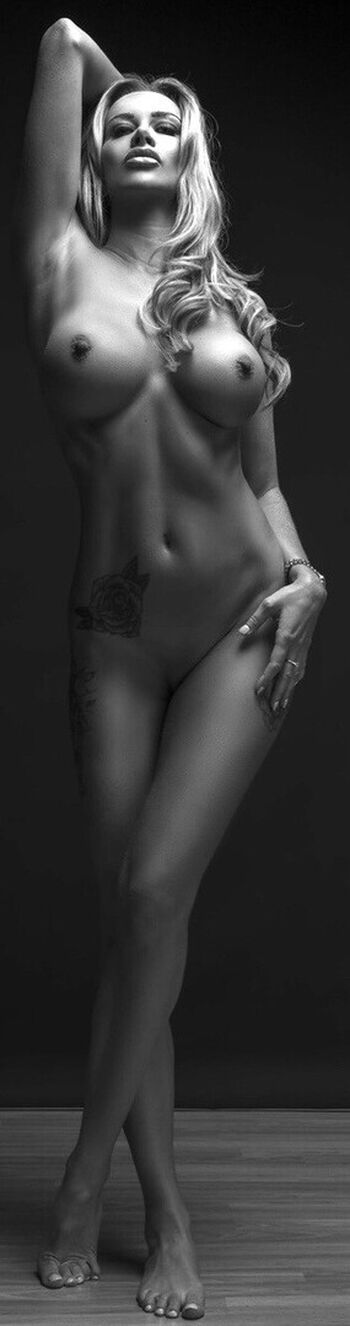 willowmodelofficial