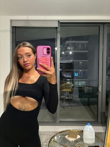 woahhvicky