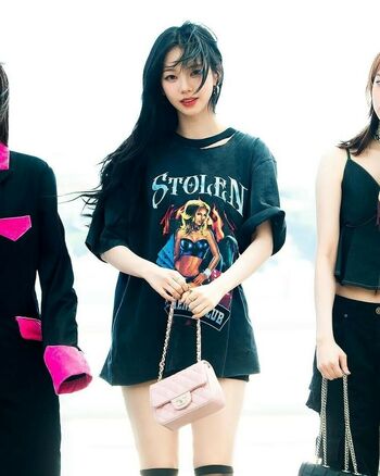 WomenK-pop