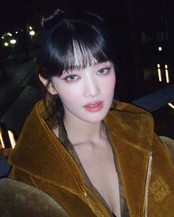 WomenK-pop