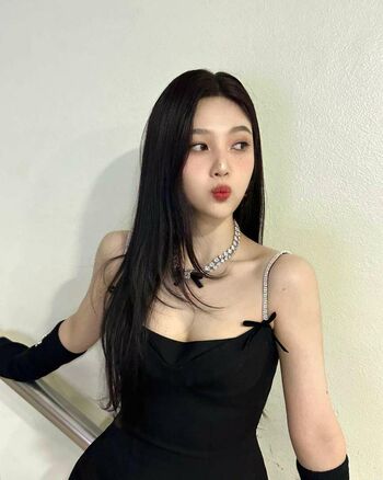 WomenK-pop