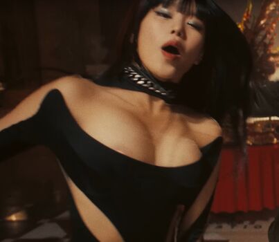 WomenK-pop
