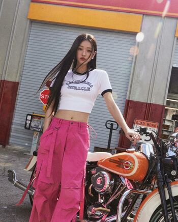 WomenK-pop