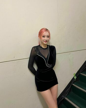 WomenK-pop