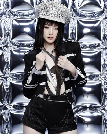 WomenK-pop
