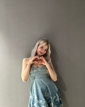 WomenK-pop