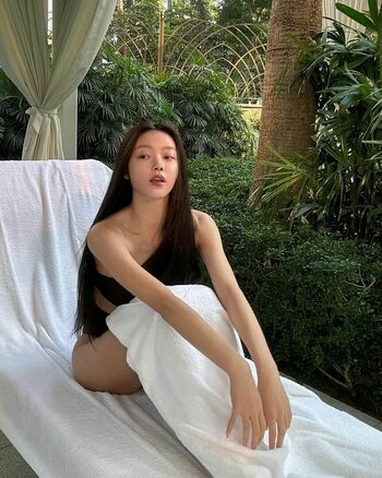 WomenK-pop