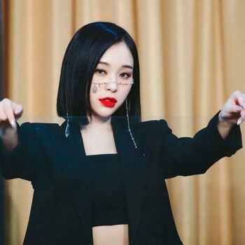 WomenK-pop