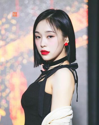 WomenK-pop