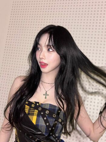 WomenK-pop