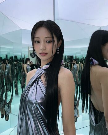 WomenK-pop